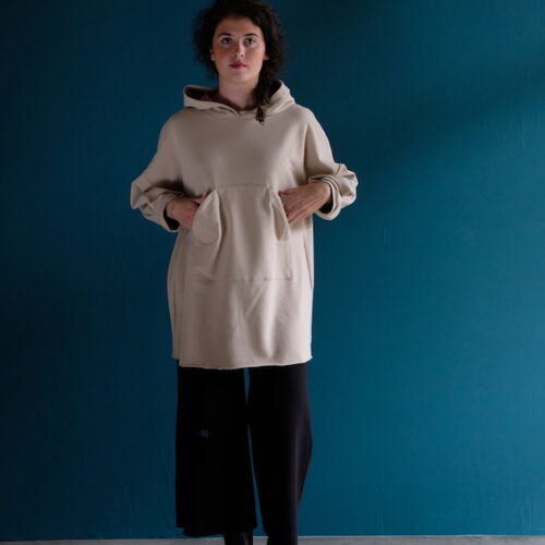 Piperita felpa oversize con cappuccio, beige