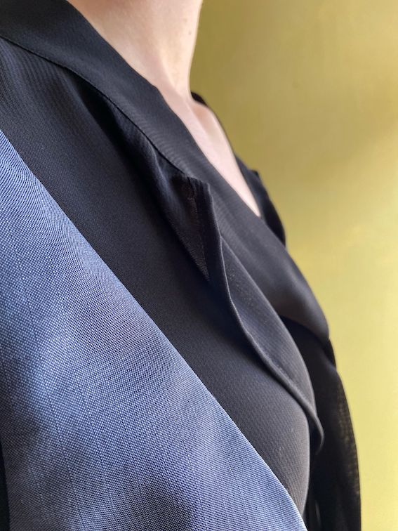 Abito grigio-blu - immagine 2